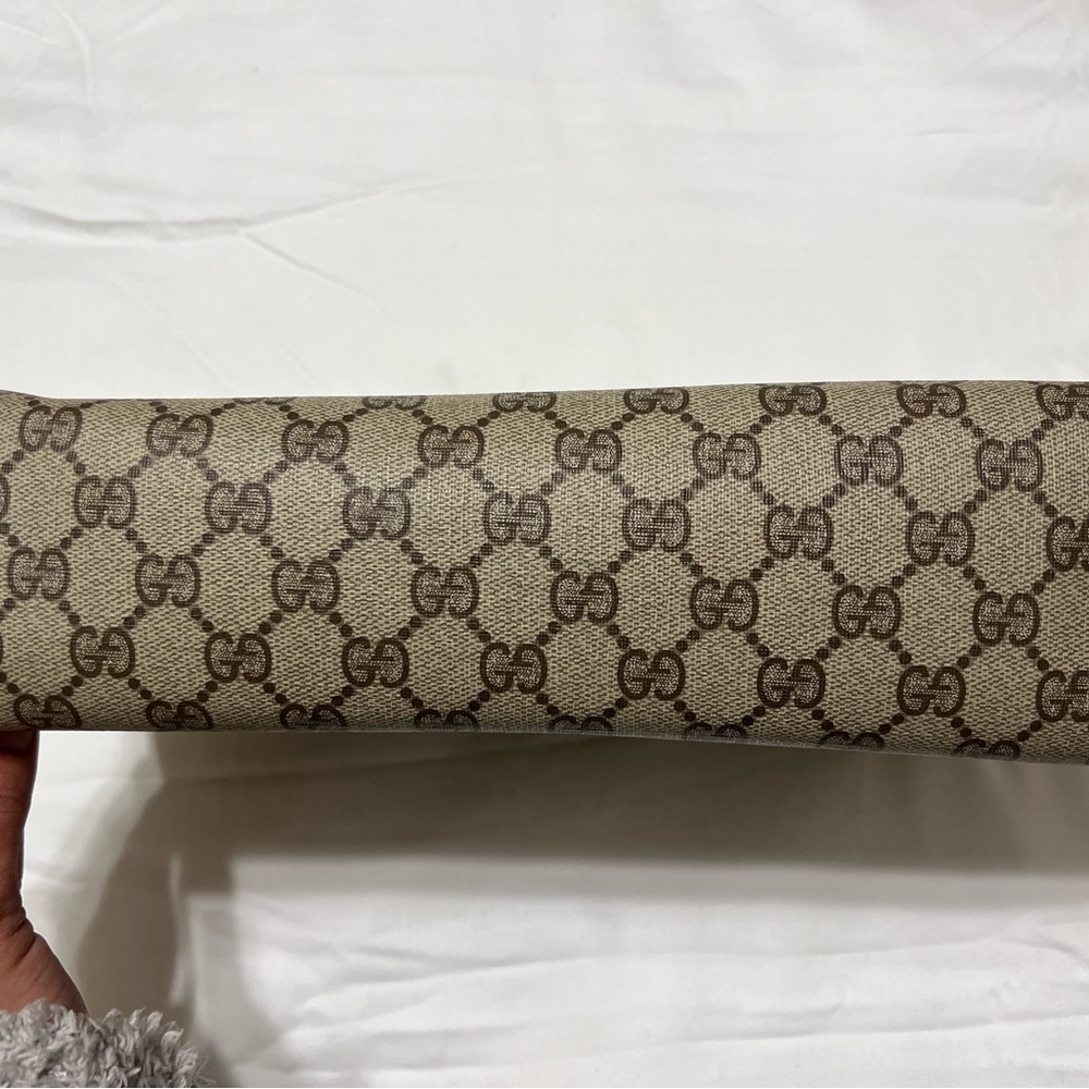 Vintage Gucci Clutch - Picture 7 of 15